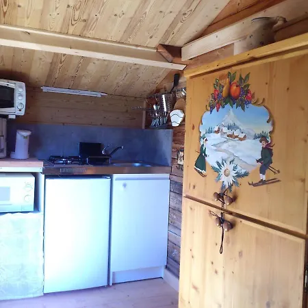 Petit Chalet Avec Piscine Vue Mt Blanc *